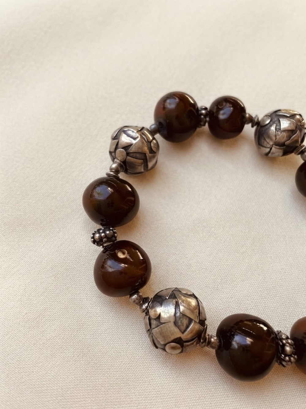 Artisan Brown Agate & Silver-Tone Toggle Statement Bracelet - Picture 2 of 3